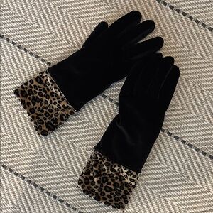 Leopard Trim Black Gloves
